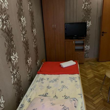 Pokoje Goscinne Amader Zambrow Exteriör bild
